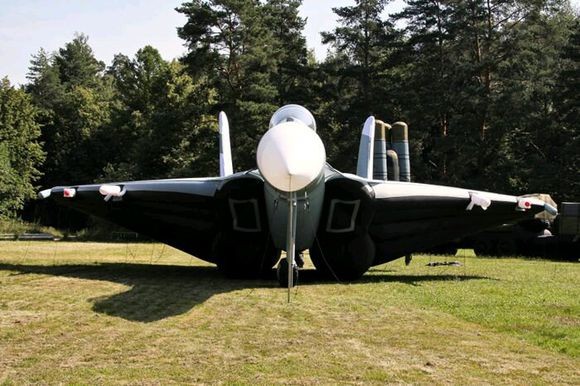 红古飞机军用模型